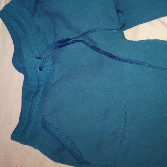 green sweatpants - Picture 2 of 3